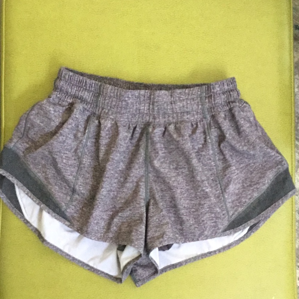 Lululemon Shorts SZ 6
